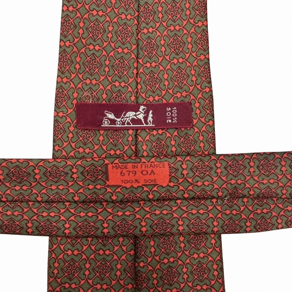 Hermes Men's Tie Geometric Anchor Chains Red Silk 679 OA 3.75